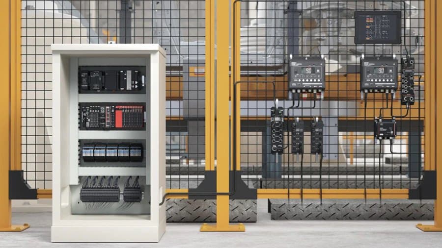 Illustration: a smaller control cabinet, with devices mounted outside it on the machine fence
